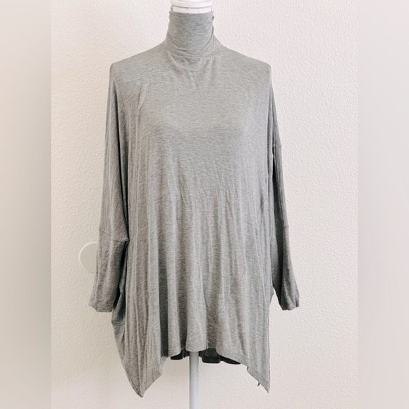 We The Free Gray Oversized Turtleneck Tunic Top Size XS - Picture 3 of 8